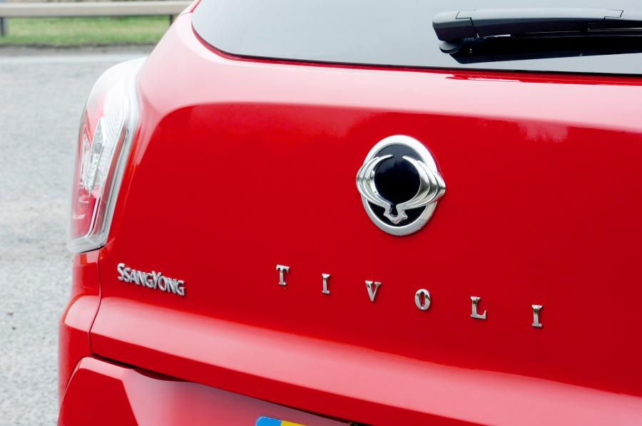 Логотип SsangYong Tivoli Ultimate 2018 года  (UK) (фото 3 из 37)